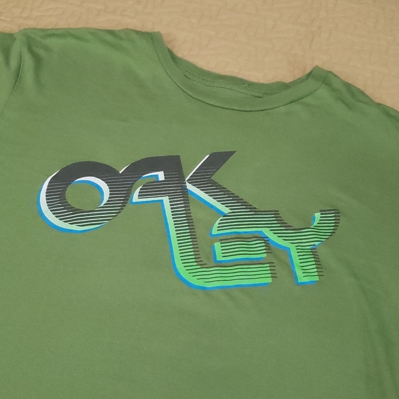 Oakley Other - Retro Oakley logo T shirt size L